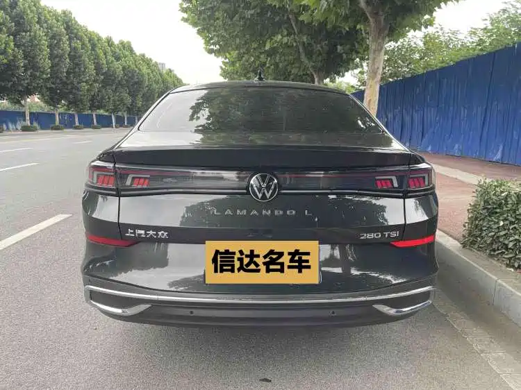 Lamando Lamando L 280 TSI DSG Dazzle Hot