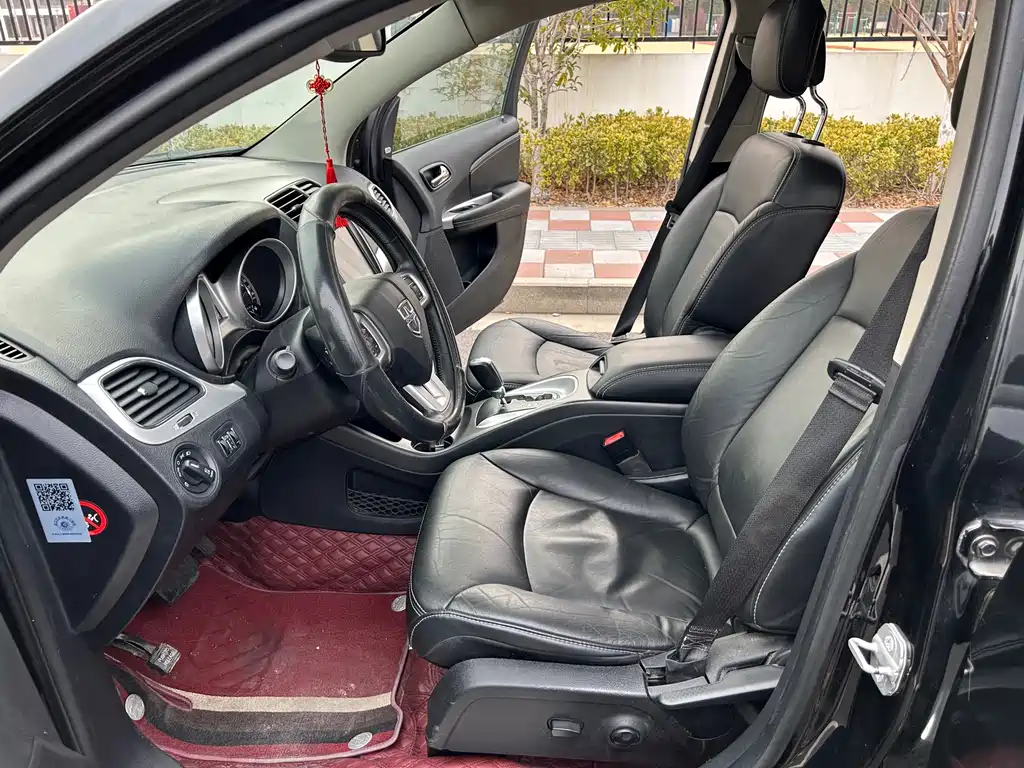 Journey 2.4 L 2 WD Premium Style