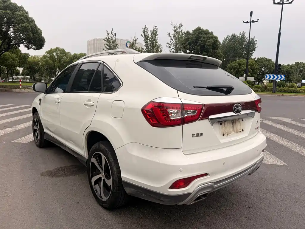 BYD S7 2.0 T Upgraded Auto Distinguished