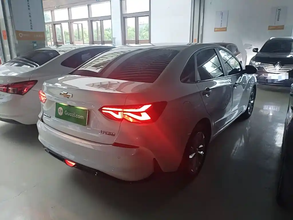 Monza 1.5 L DCT Joy
