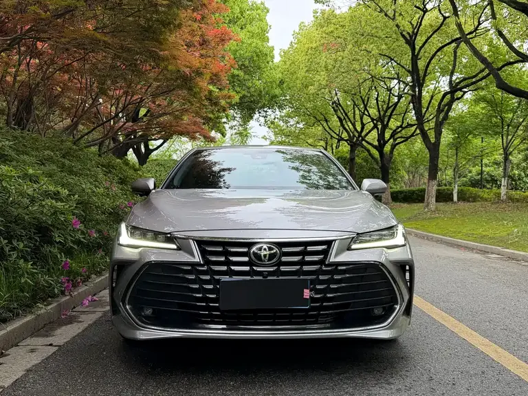 Toyota Avalon 2.0 L Luxury