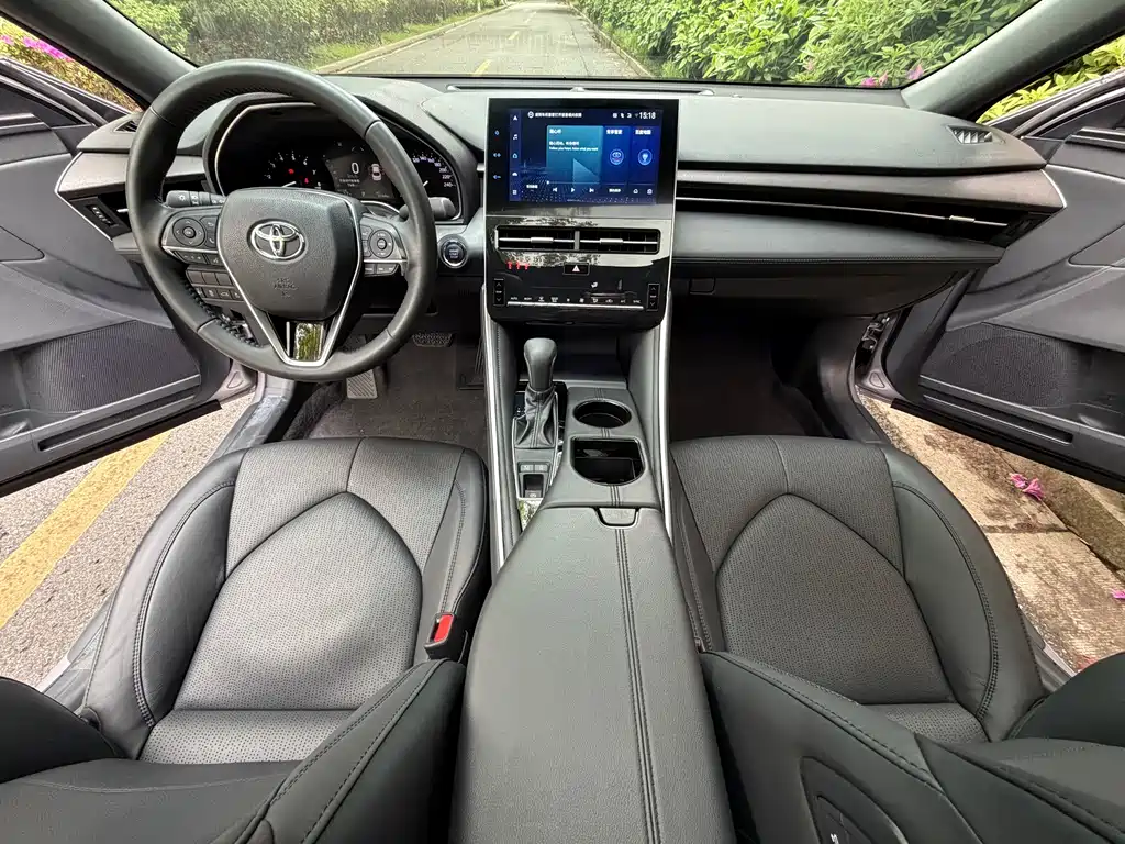 Avalon 2.0 L Luxury