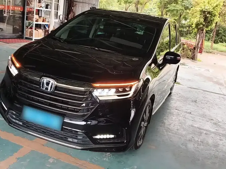 Honda Odyssey 2.0 L e:HEV Sharp· Leading Enjoyment