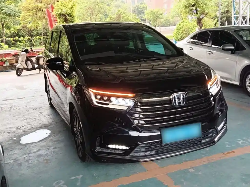Odyssey 2.0 L e:HEV Sharp· Leading Enjoyment