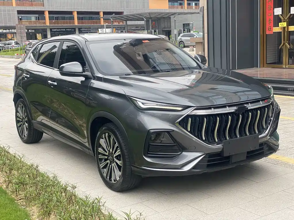 Changan Oshan X5 1.6 L CVT Distinguished