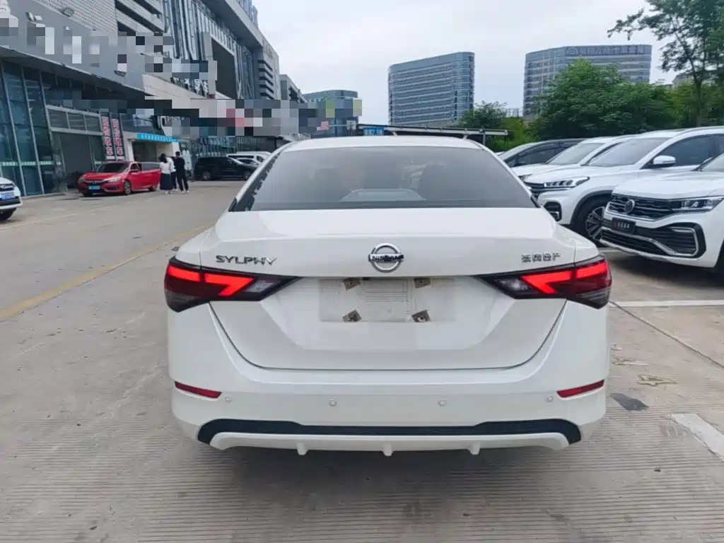 Sylphy 1.6 L XL CVT Joy