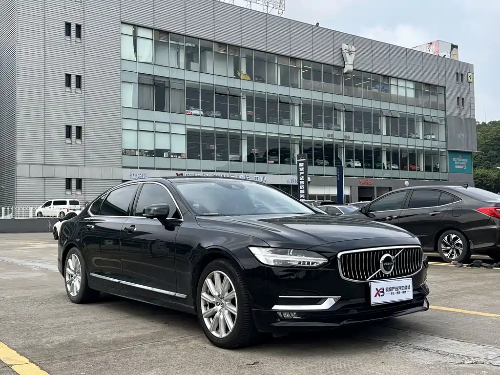 Volvo S90 T5 Smart Vision Luxury