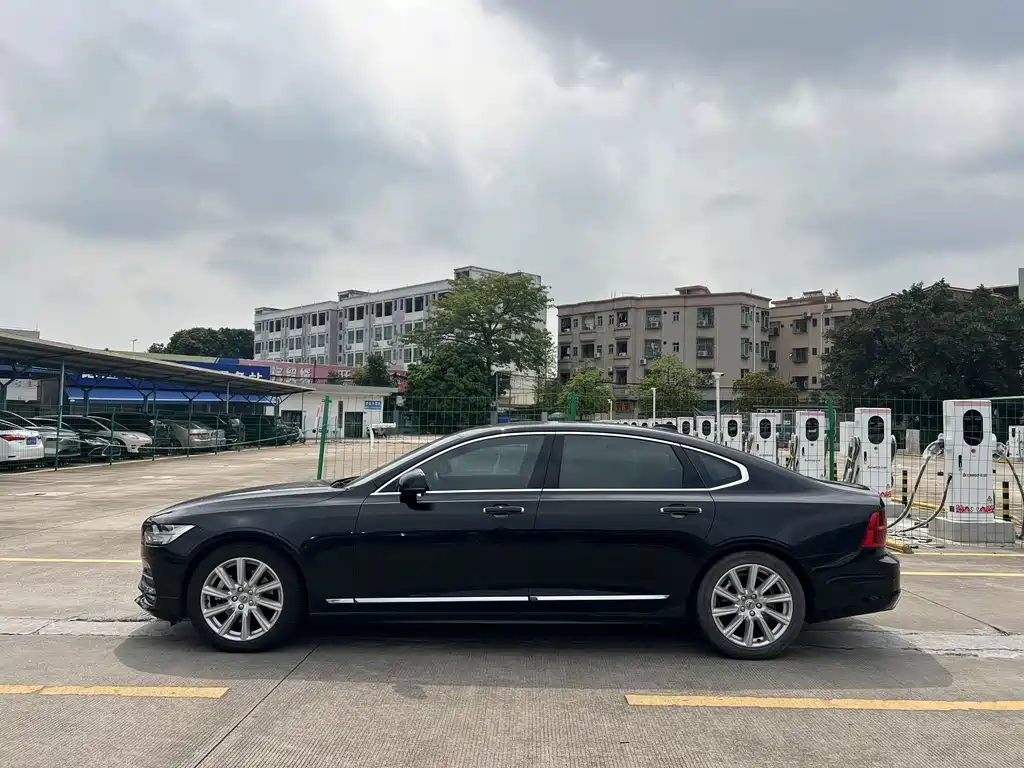 Volvo S90 T5 Smart Vision Luxury
