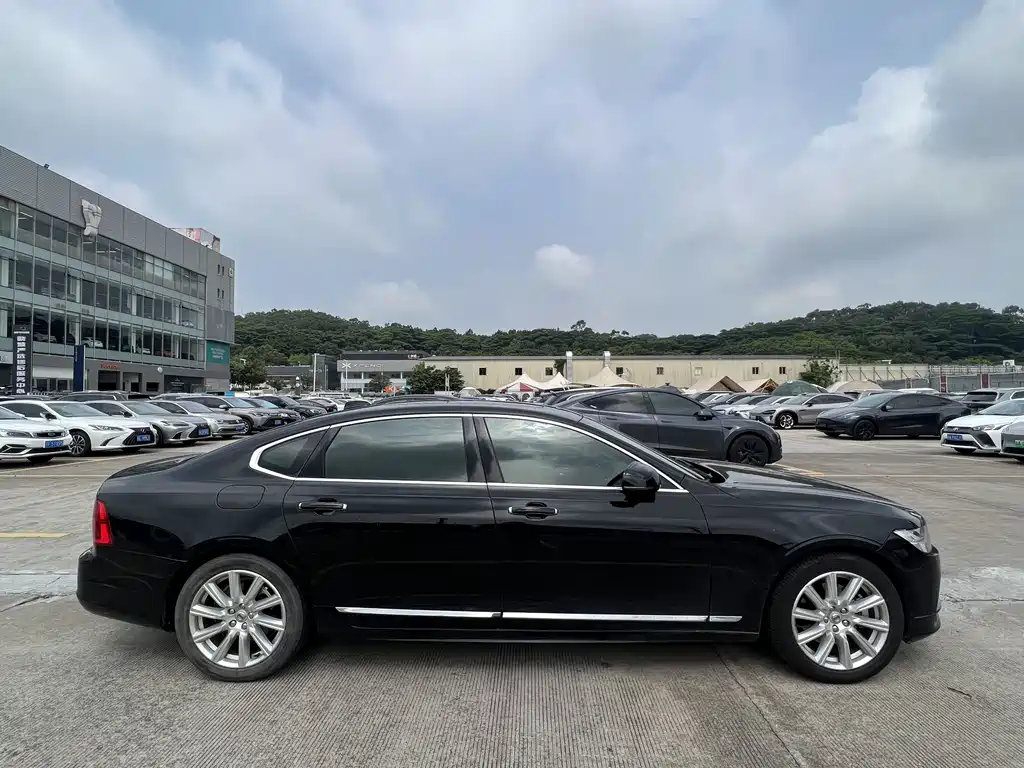 Volvo S90 T5 Smart Vision Luxury