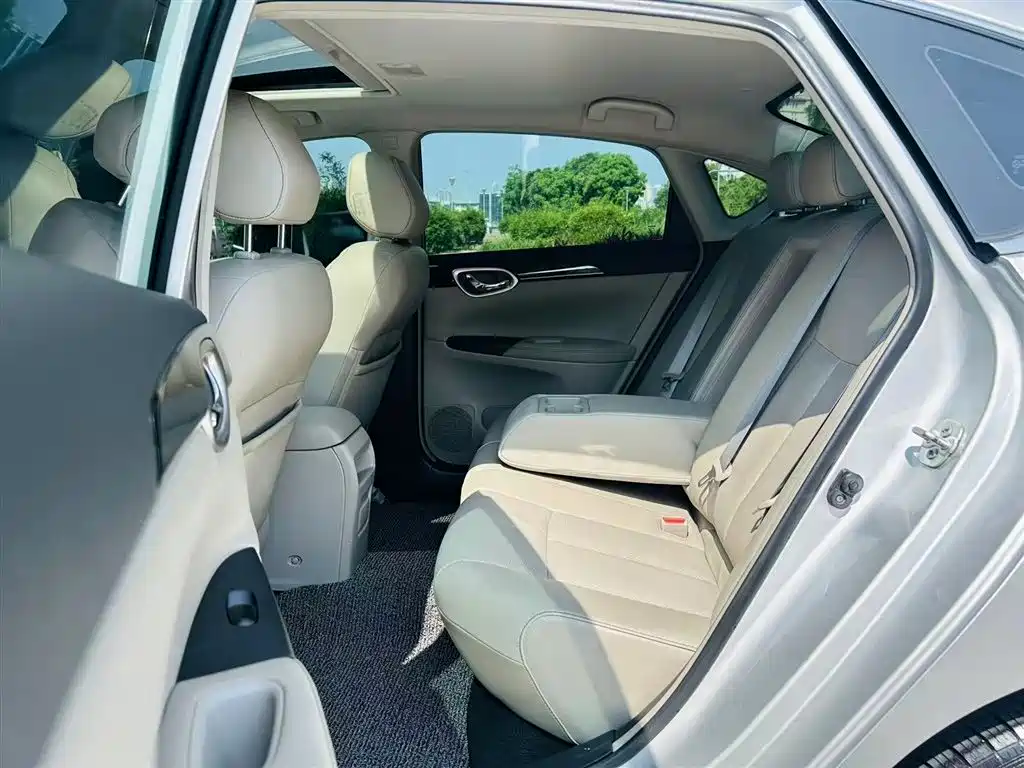 Sylphy 1.6 XL CVT Luxury