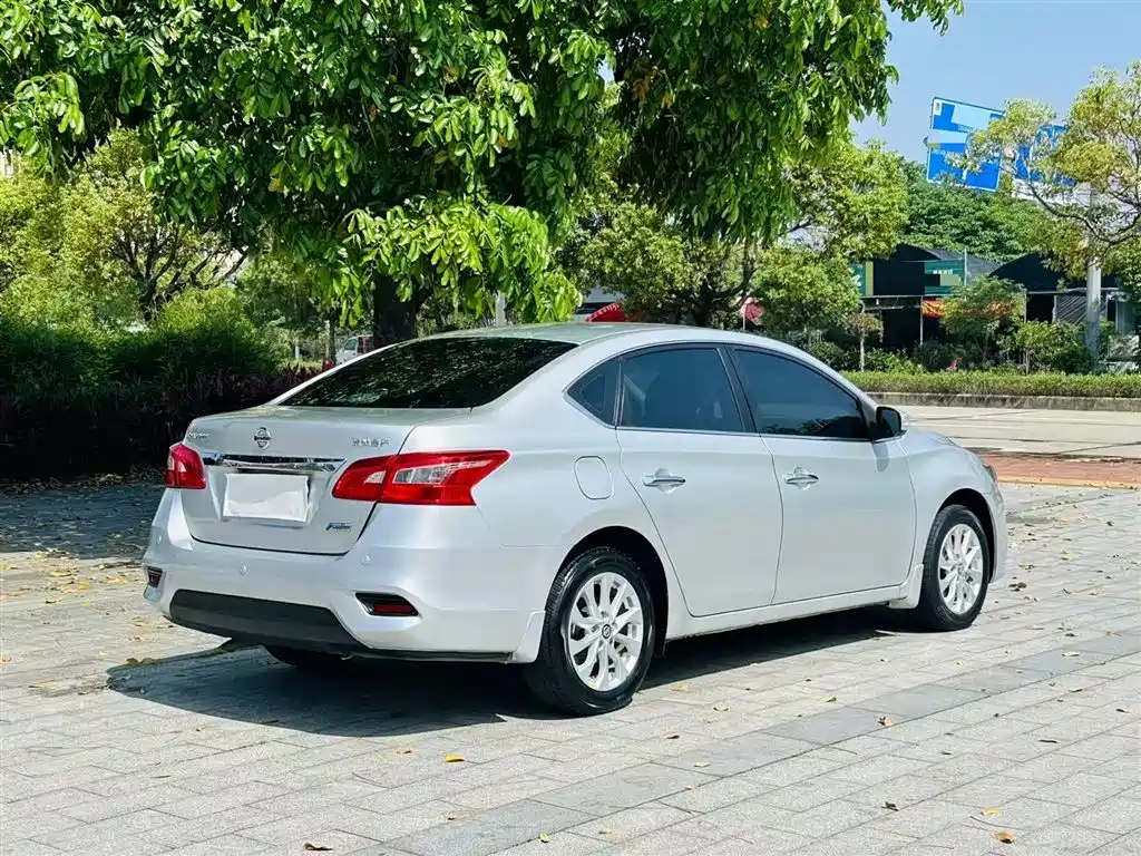 Sylphy 1.6 XL CVT Luxury