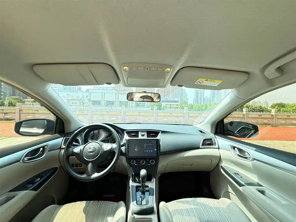 Sylphy 1.6 XE CVT Comfort