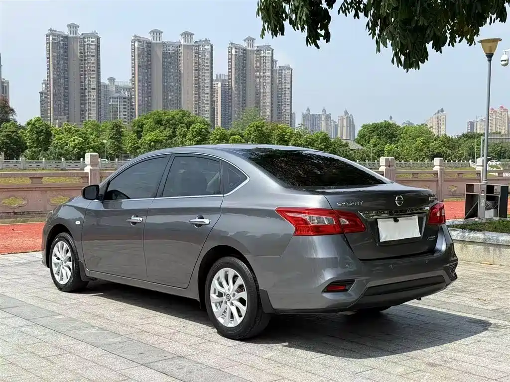 Sylphy 1.6 XE CVT Comfort