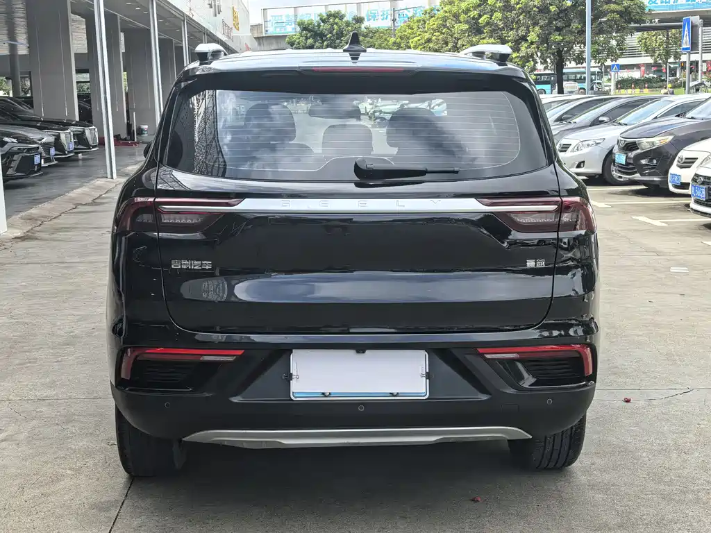 Haoyue 1.8 TD DCT Luxury 7-seat
