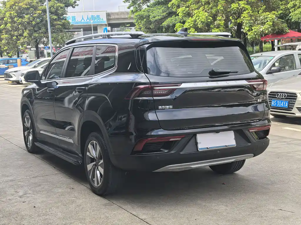 Haoyue 1.8 TD DCT Luxury 7-seat