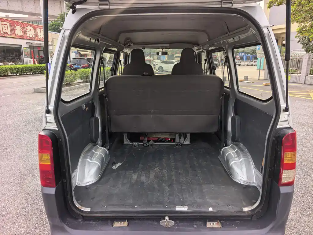 Wuling Zhiguang 1.2 L Utility CN-VI LSI