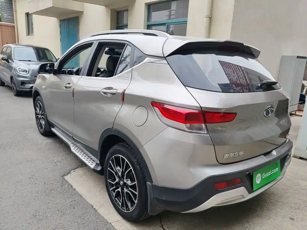 Soueast DX3 1.5 L Manual Distinguished