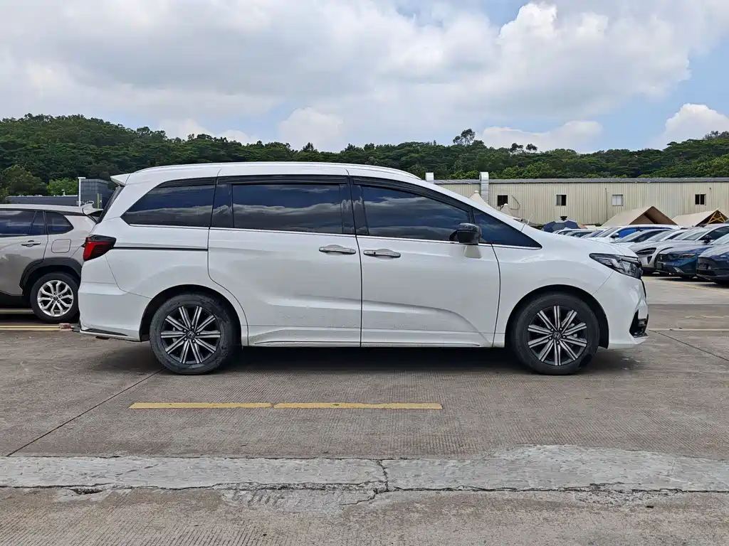 Odyssey 2.0 L e:HEV Sharp· Joy
