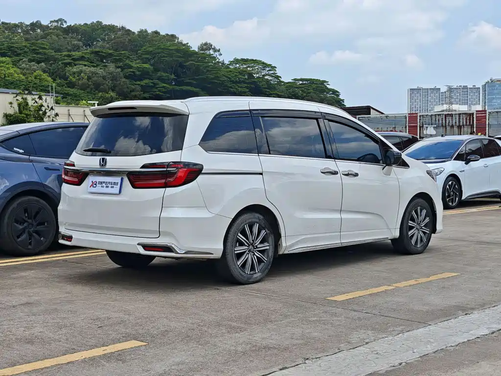 Odyssey 2.0 L e:HEV Sharp· Joy