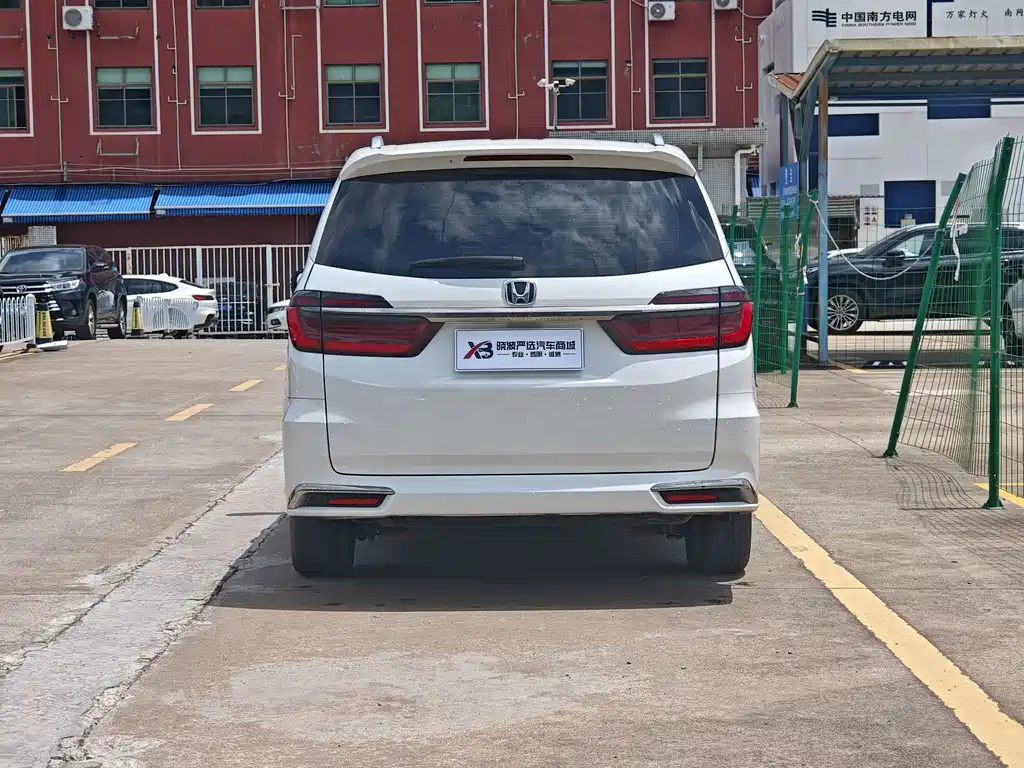 Odyssey 2.0 L e:HEV Sharp· Joy