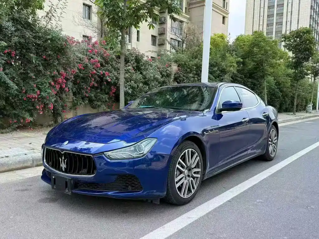 Ghibli 3.0 T Standard