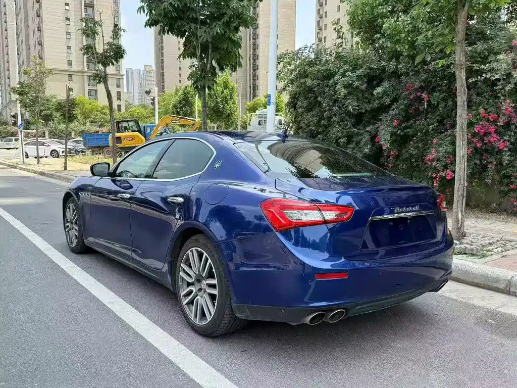 Ghibli 3.0 T Standard