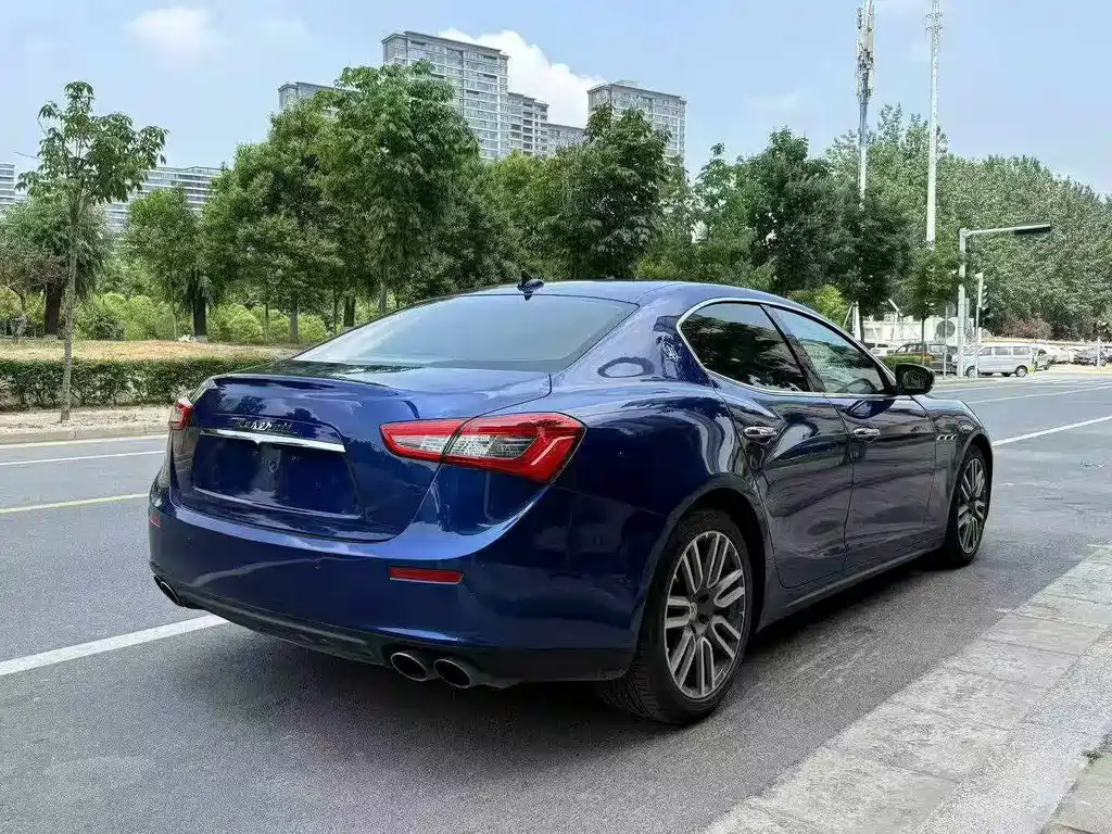 Ghibli 3.0 T Standard