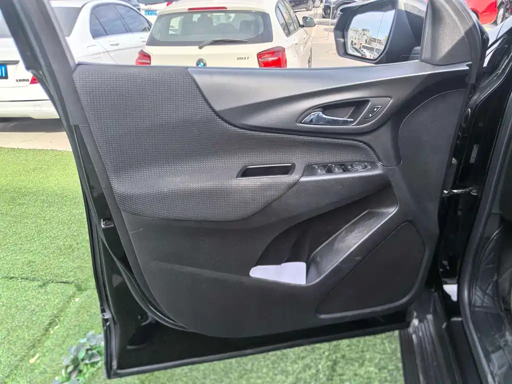 Equinox 535 T Auto Speed World CN-VI