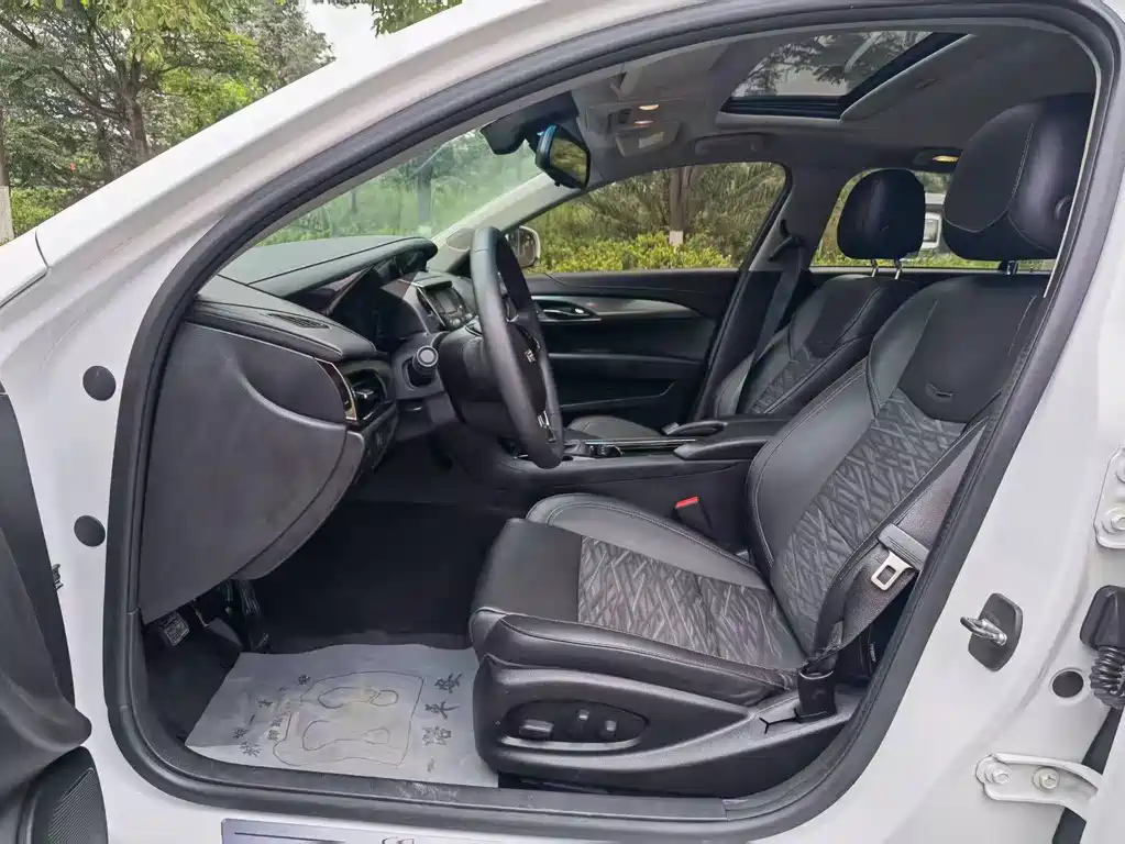 Cadillac ATS-L 28 T Tech