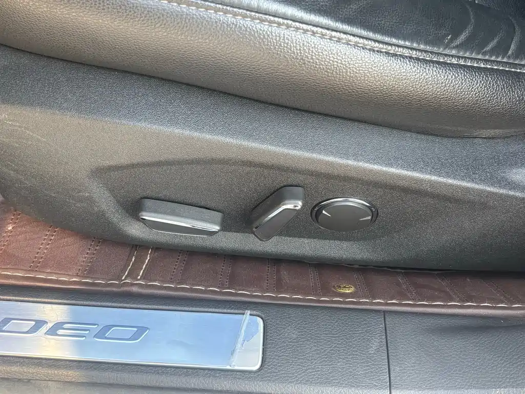 Mondeo 2.0 L GTDi200 Luxury