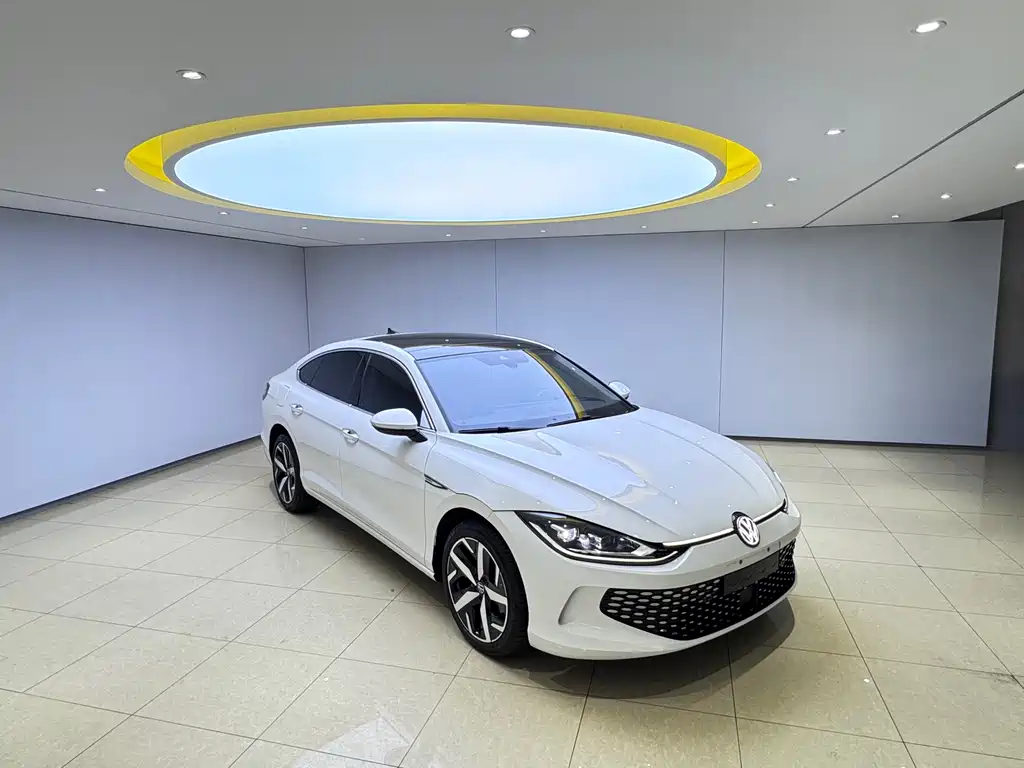 Lamando Lamando L 280 TSI DSG Spicy Cool