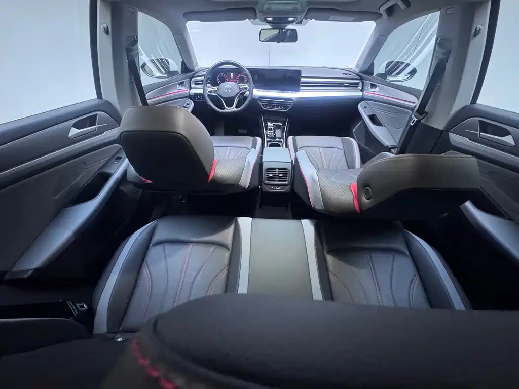Lamando Lamando L 280 TSI DSG Spicy Cool