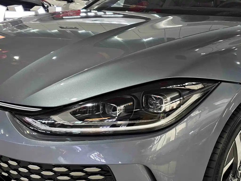 Lamando Lamando L 280 TSI DSG Spicy Cool