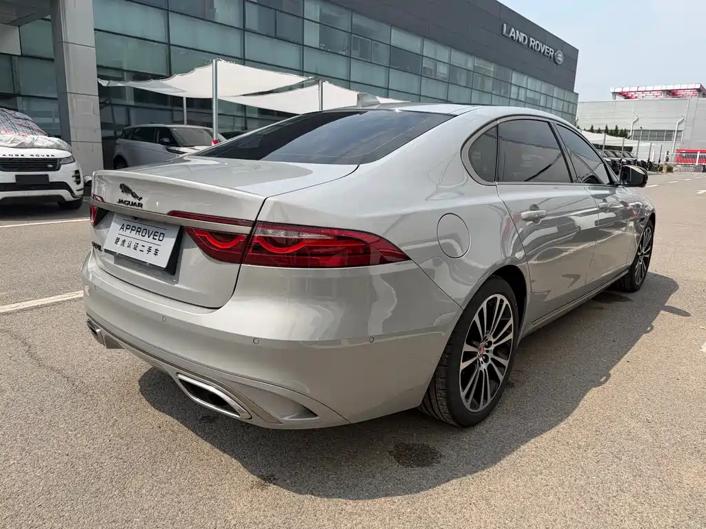Jaguar XFL 2.0 T P250 2 WD Premium Luxury