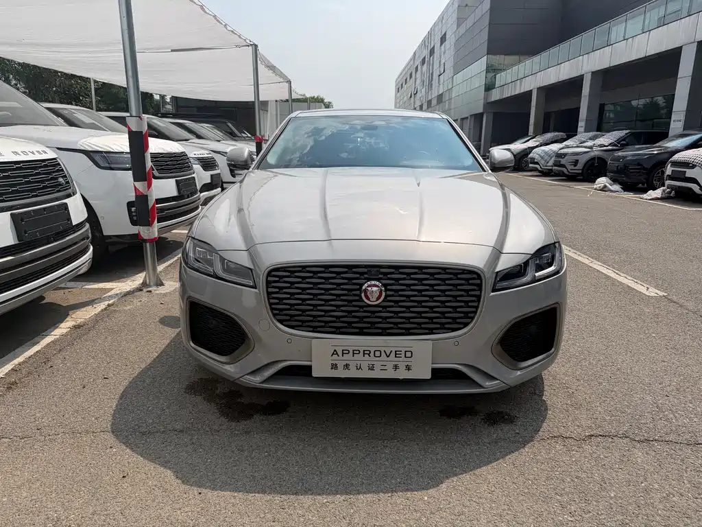 Jaguar XFL 2.0 T P250 2 WD Premium Luxury