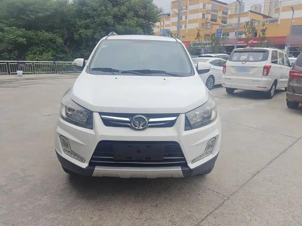 BAIC Huansu S3 1.5 L Comfort CN-IV