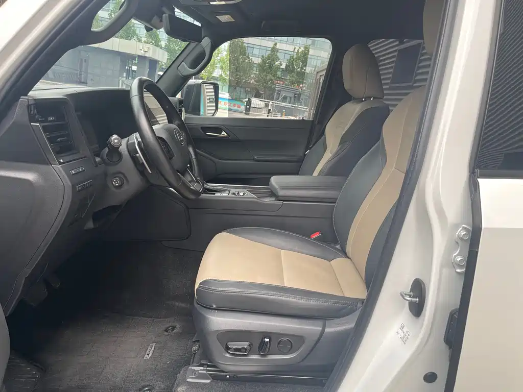 Lexus GX OVERTRAIL Far Peak