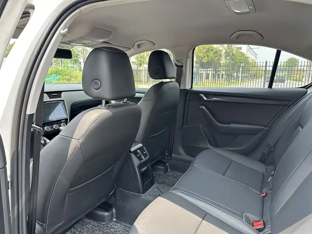 Octavia 明锐 2022款 1.5 L 自动舒享版