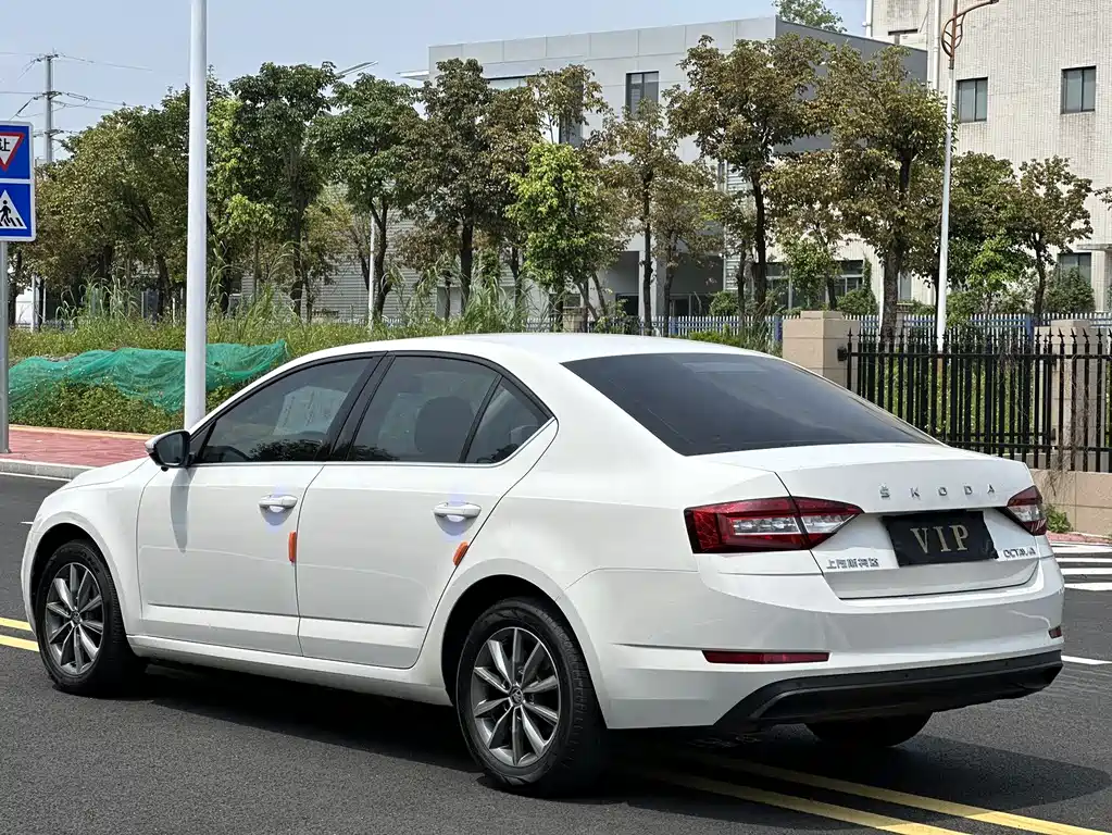 Octavia 明锐 2022款 1.5 L 自动舒享版