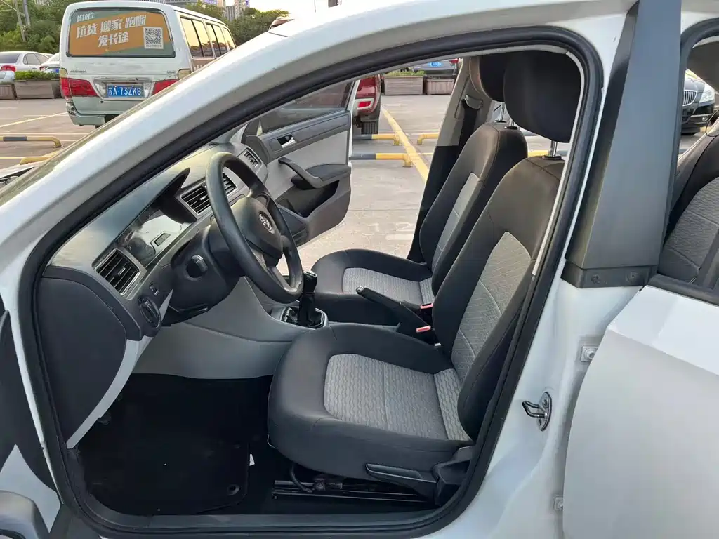 Rapid 1.6 L Manual Smart Select