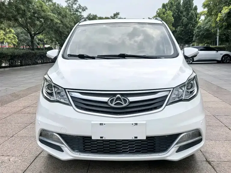 Changan Oshan A600 1.5 L Manual Luxury 7-seat