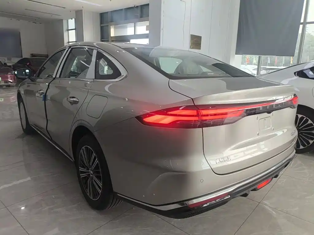 Galaxy Xingyao 6 125 km Explorer +
