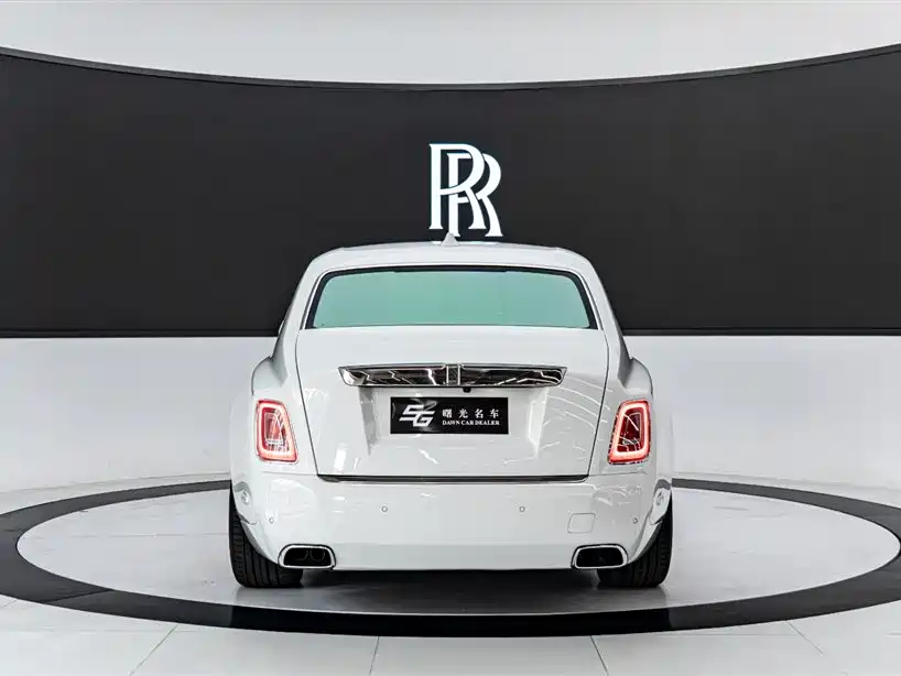Phantom 6.7 T LWB Range