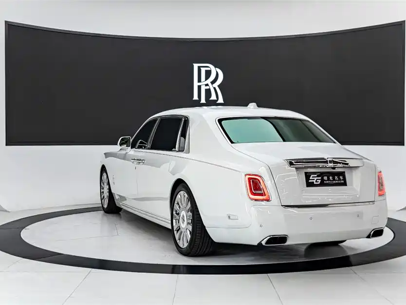 Phantom 6.7 T LWB Range