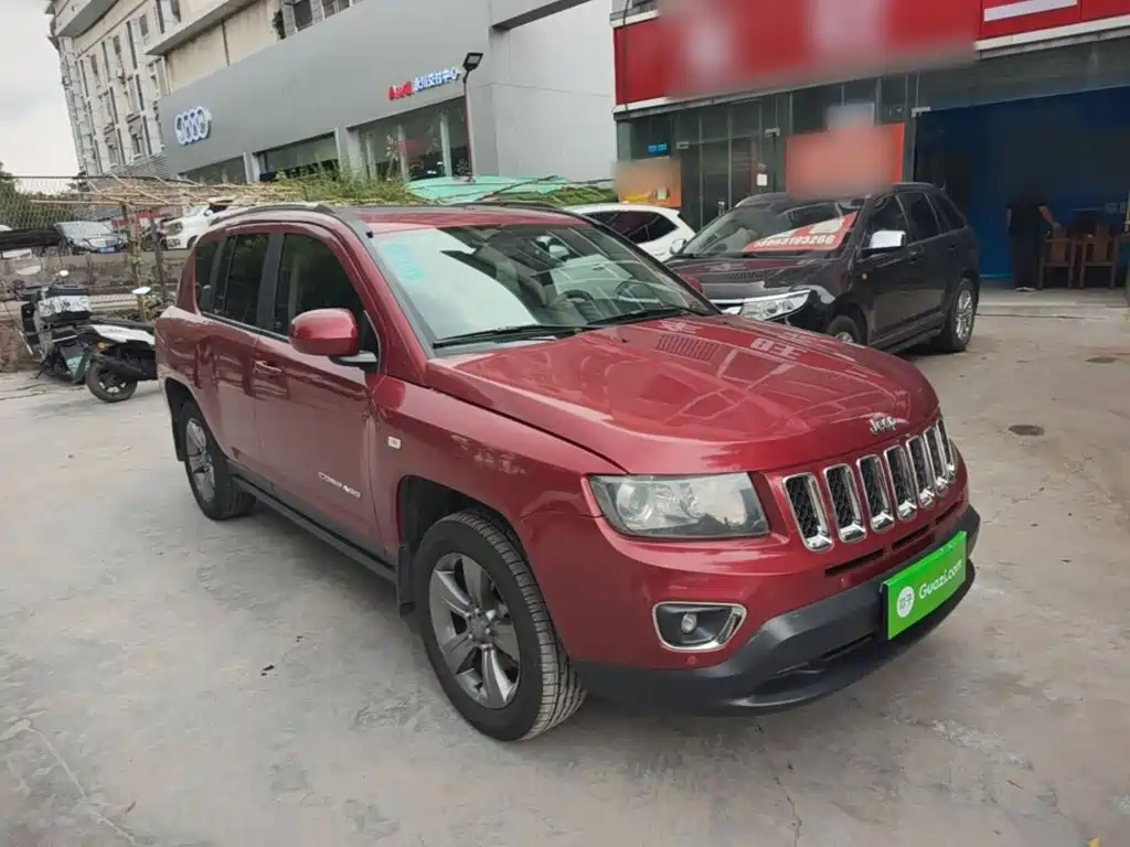 Compass (Import) Facelift 2.4 L 4 WD Comfort