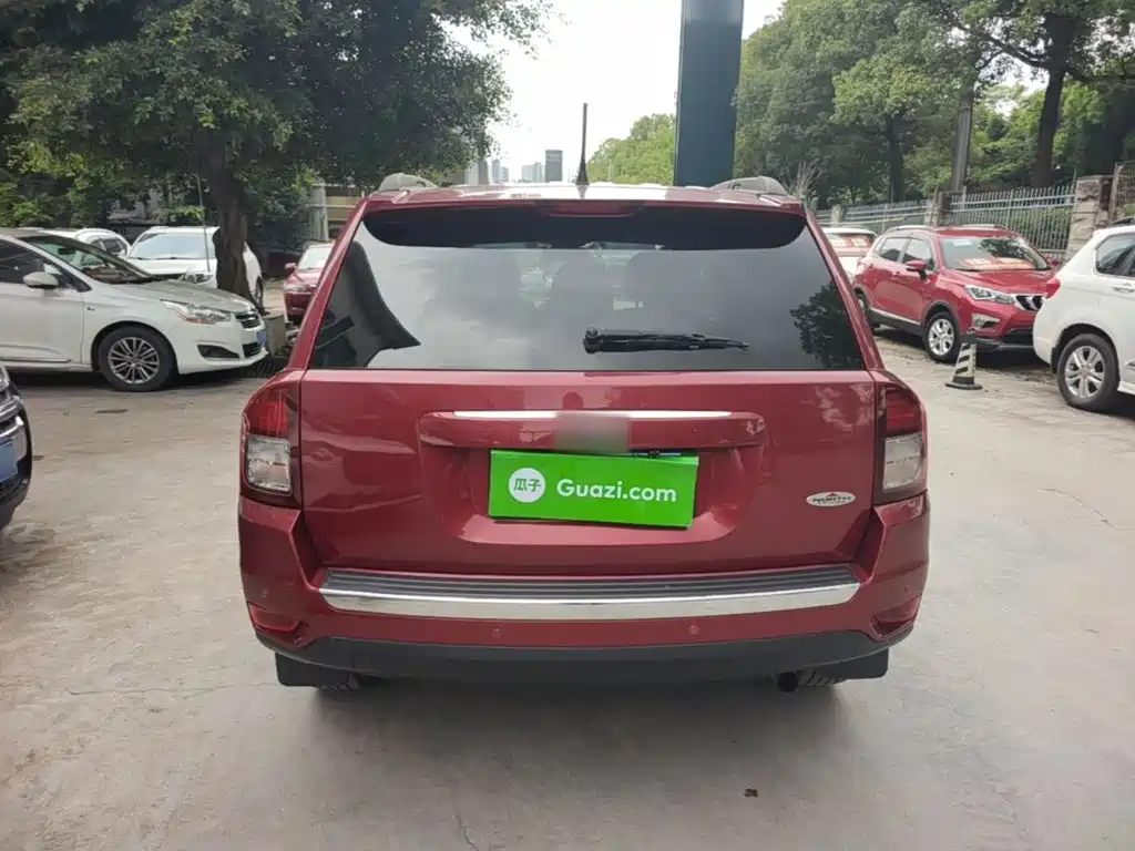 Compass (Import) Facelift 2.4 L 4 WD Comfort