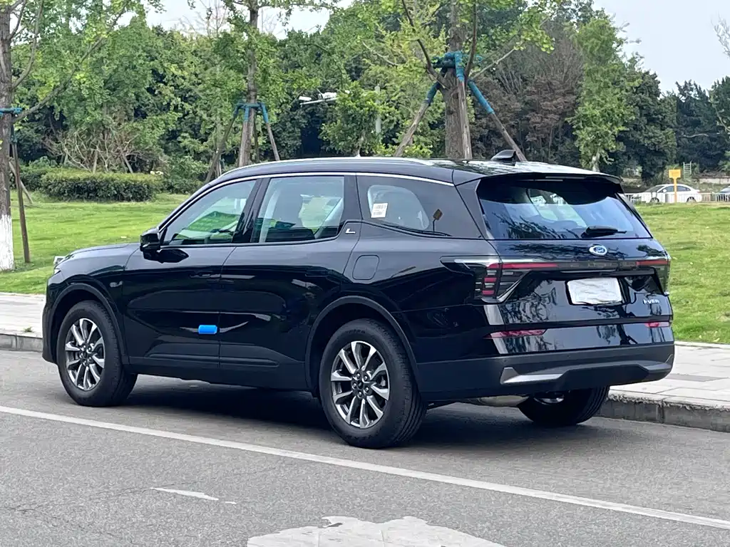 Edge 锐界 2025款 锐界L 2.0 T EcoBoost 四驱七座时尚型