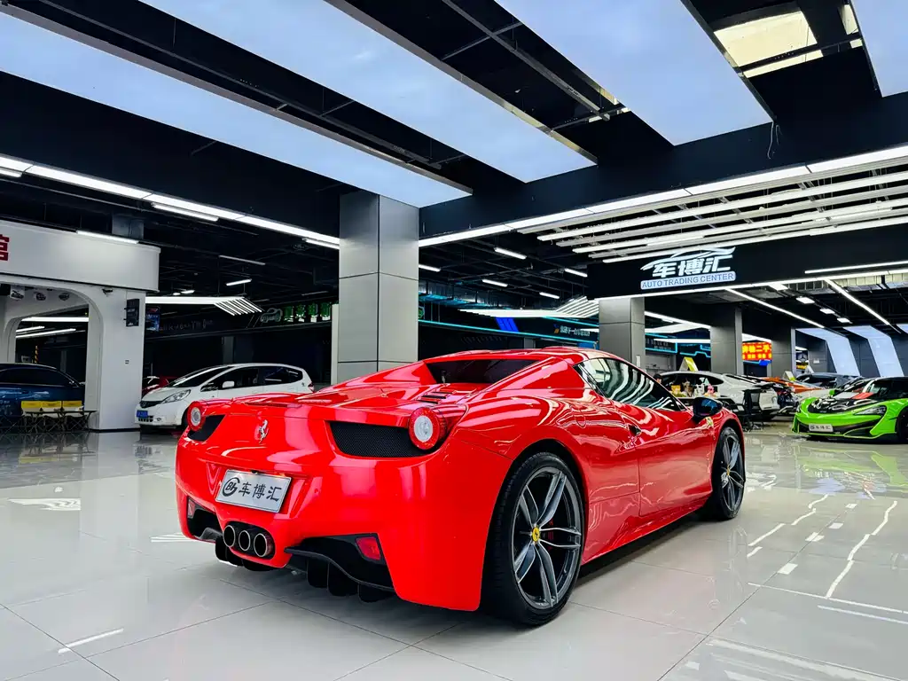 Ferrari 458 4.5 L Spider