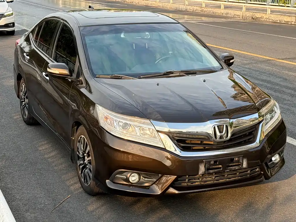 Crider 1.8 L Auto Luxury