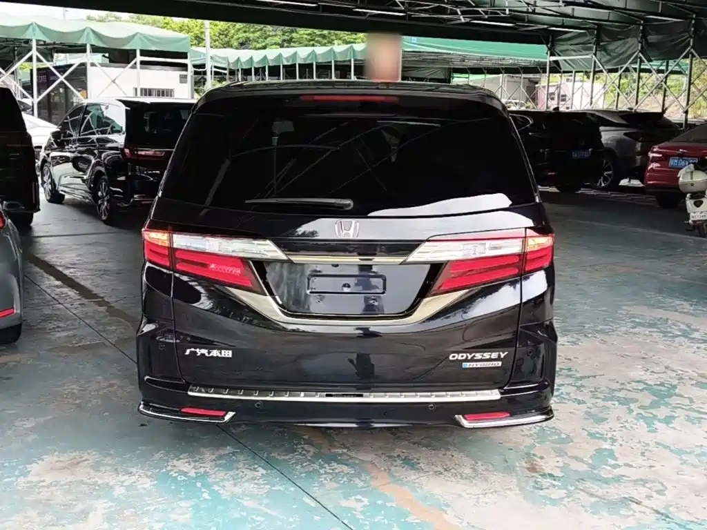 Odyssey 2.0 L Sharp· Premium